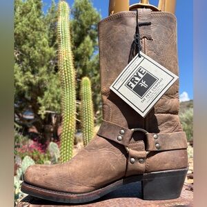 NWT 🇺🇸FRYE 12R Harness Boots🇺🇸